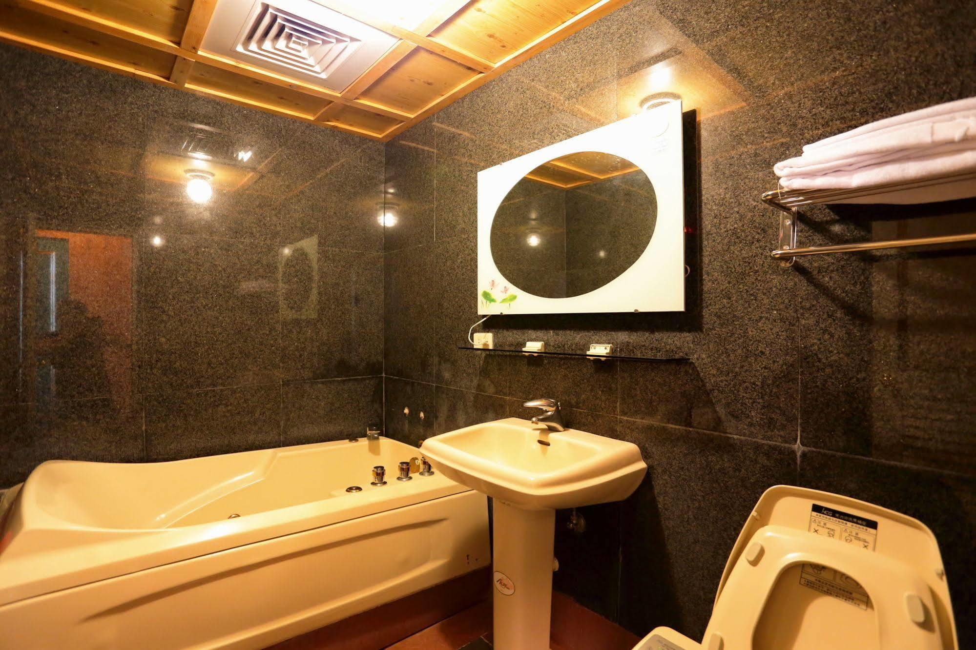 Kingtaiwan Hotel Lugu Zewnętrze zdjęcie
